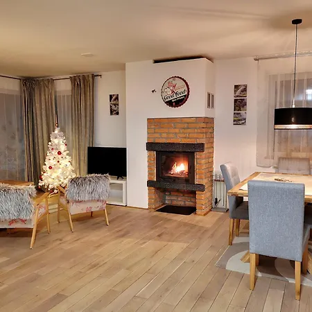 Pr'Fik Apartments Kranj Room photo