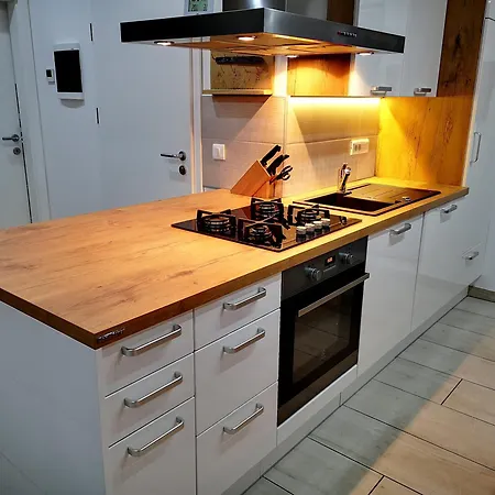 Pr'Fik Apartments Kranj Room photo